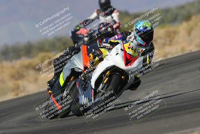 media/Feb-04-2023-SoCal Trackdays (Sat) [[8a776bf2c3]]/Turn 16 Set 2 (1125am)/